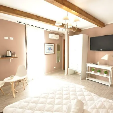 Boutique Konukevi 2*